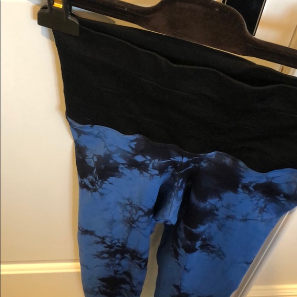Nux for SoulCycle tye dye leggings and bra set - Picture 2 of 6